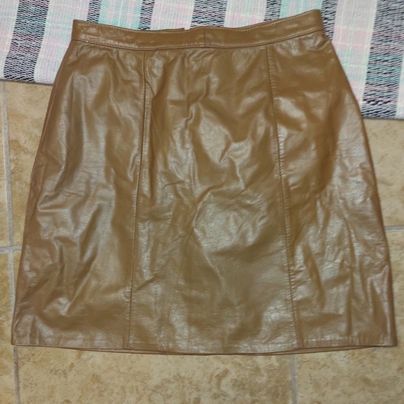 Vintage 70's Leather Mini Skirt Women's Size Small Highwaisted Brown Retro RARE - Picture 2 of 8